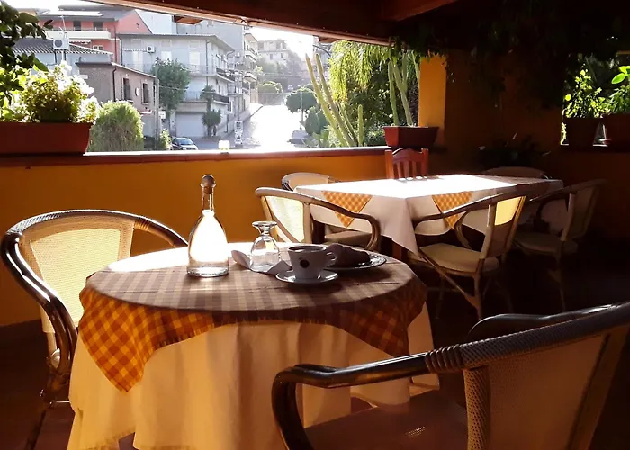 住宿加早餐酒店 Il Girasole Laureana di Borrello